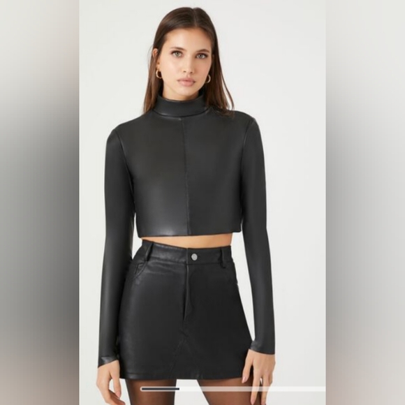 Faux mock leather crop top NWT - Picture 2 of 2